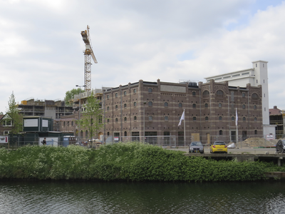 906931 Gezicht op de restauratie van de voormalige fabriek van Central Soya (Cereol, Everard Meijsterlaan 3) te ...
